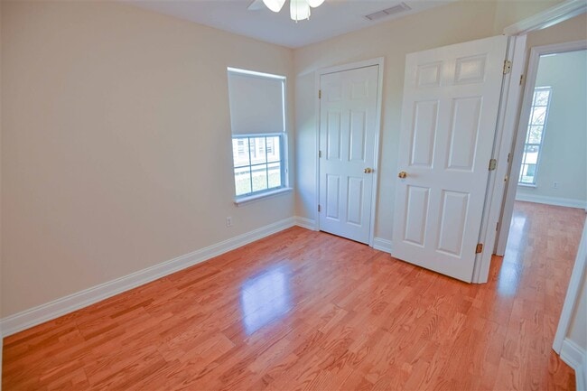 Building Photo - 5344 Tewkesbury Trce
