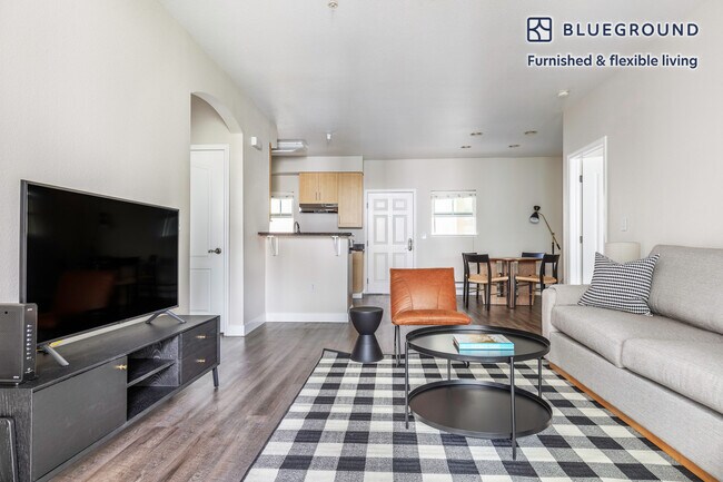 Building Photo - 3608 Flora Vista Ave