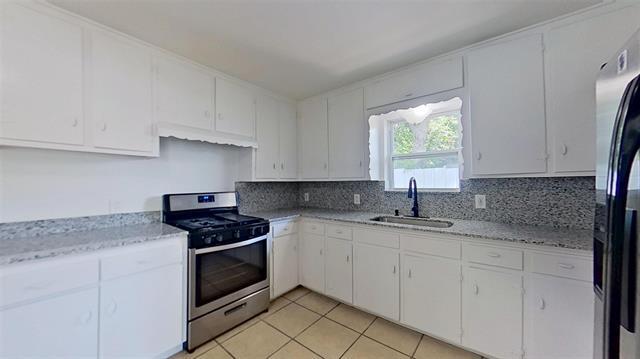 Building Photo - 424 Parkside Dr