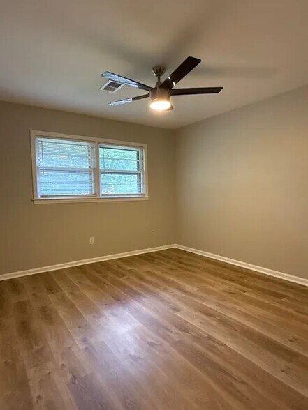 Building Photo - 1329 Watts Rd