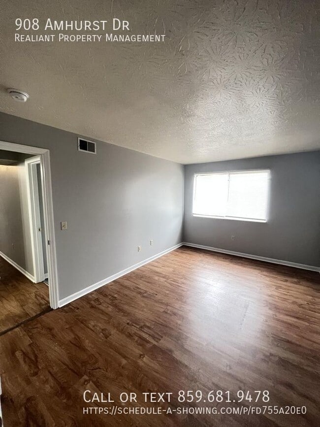 Building Photo - 908 Amhurst Dr