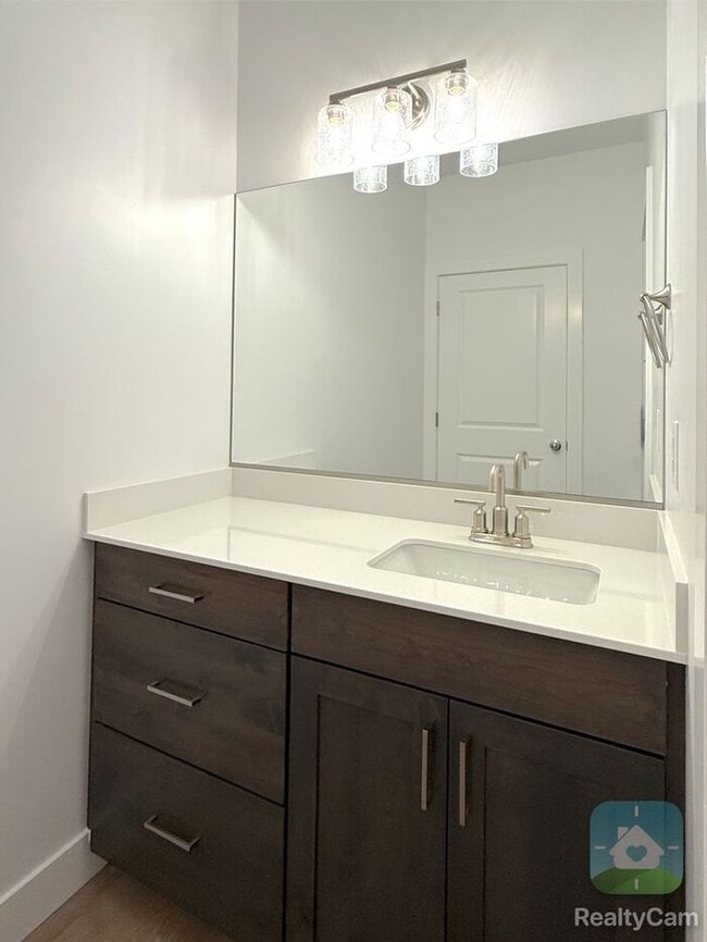 Building Photo - Brand New 3 bed, 2.5 Bath 1 car garage Townhome