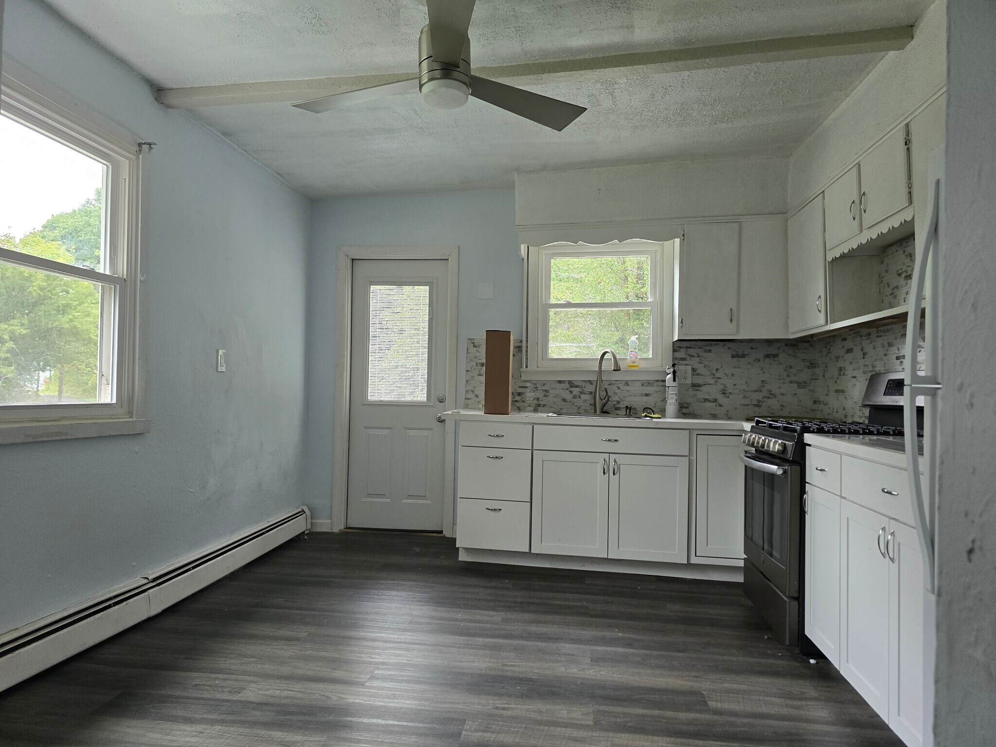 Building Photo - 43 Milton Tpke