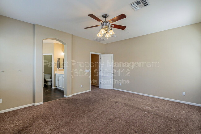 Building Photo - 2078 E Flint St