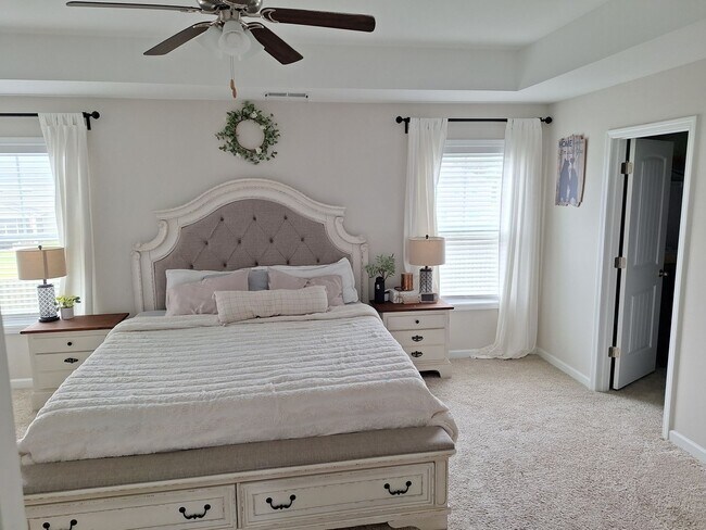 Building Photo - Magnificent Five Bedroom Home in Elgin SC!
