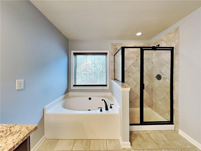 Building Photo - 2735 Gold Creek Ln