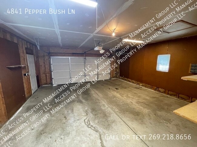 Building Photo - 4841 Pepper Bush Ln