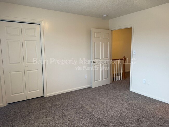 Building Photo - 5606 Boxwood Garden Way