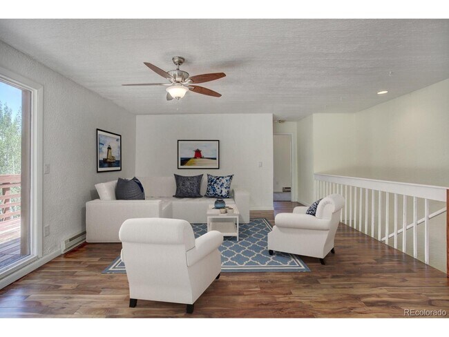 Building Photo - 347 Deer Path Rd