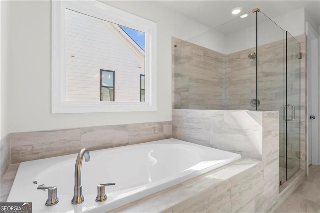 Building Photo - 491 Pearl St