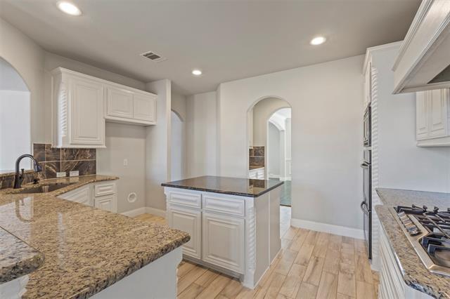 Building Photo - 12424 Princess Dr