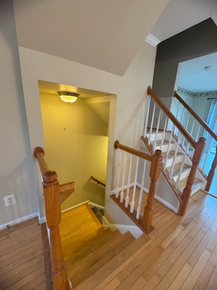 Building Photo - 3994 Mammoth Cave Loop