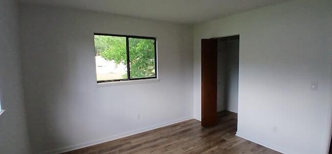 Building Photo - 10079 SW 89th Ct