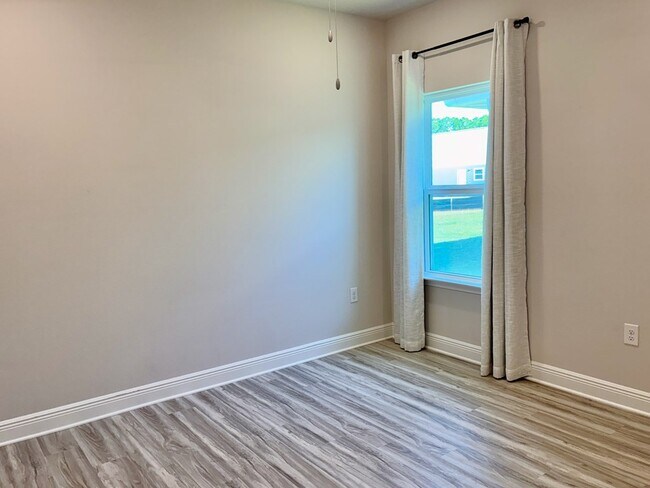 Building Photo - 492 Vermilion Cir