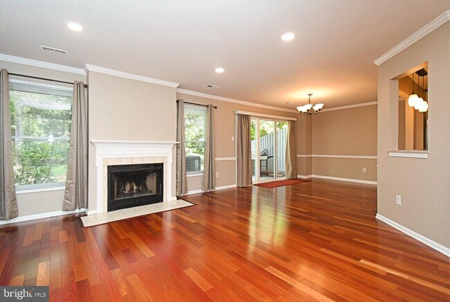 Building Photo - 6 Kanon Ct