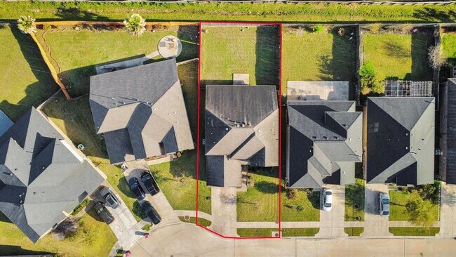 Building Photo - 18326 Trace Pointe Ln