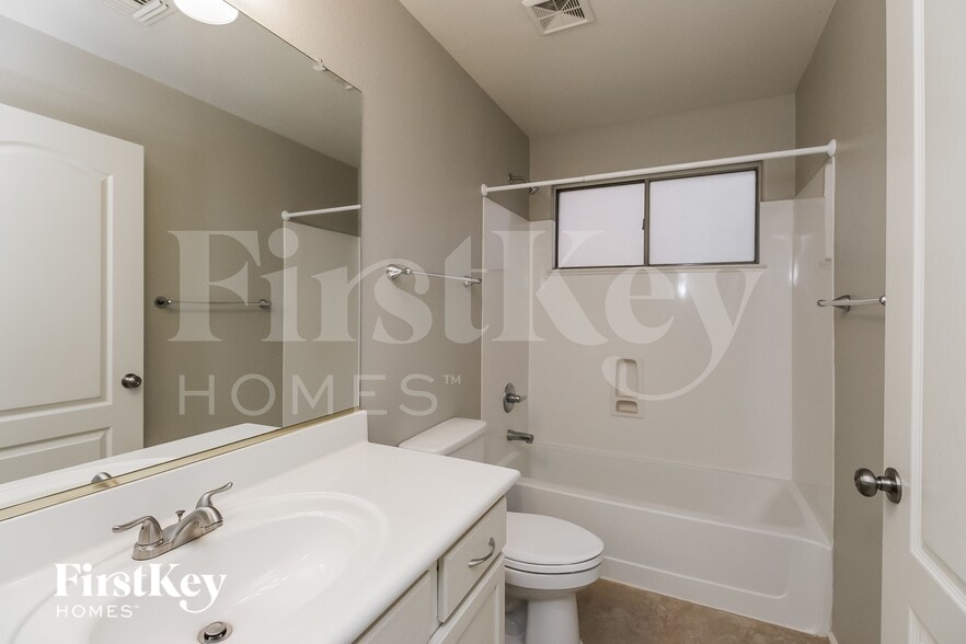 Building Photo - 29756 N Desert Willow Blvd