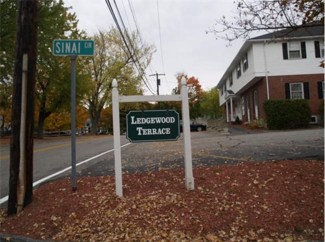 Building Photo - Well maintained one bedroom condo in Chelm...