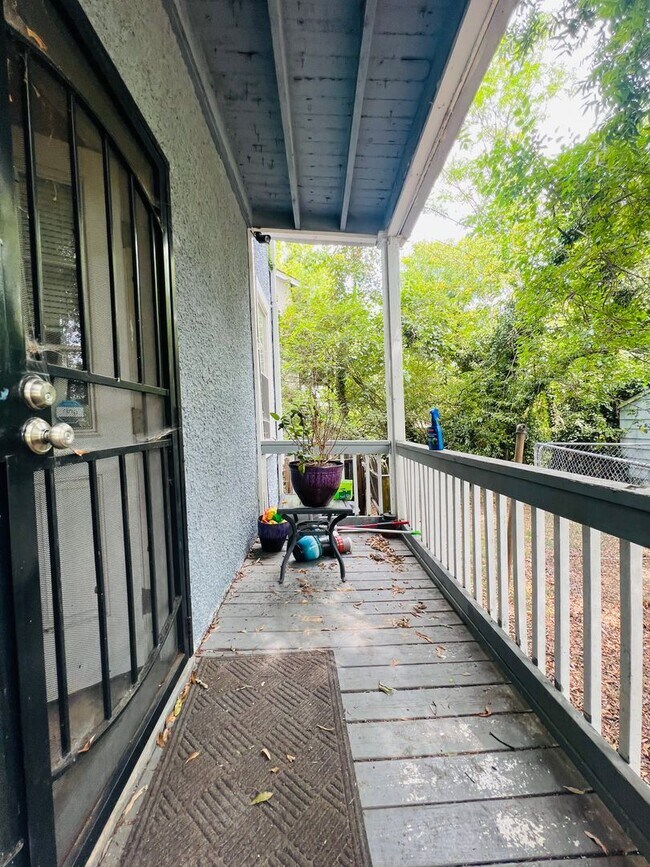 Building Photo - Charming 3bdrm/1.5bth Home Conveniently Located in Richmond's North Highland Park Subdivision w/P...