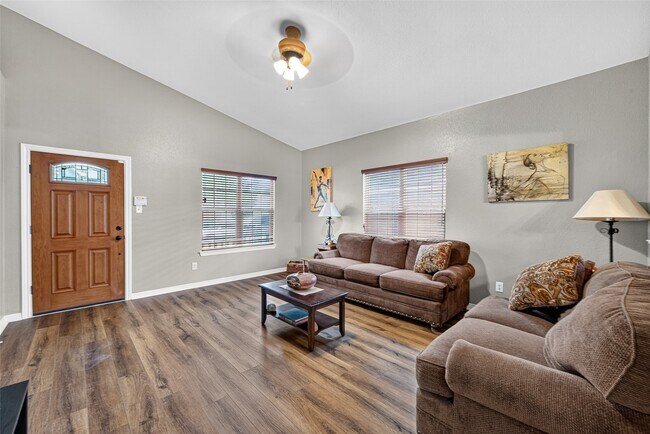 Building Photo - 21310 Sweet Grass Ln