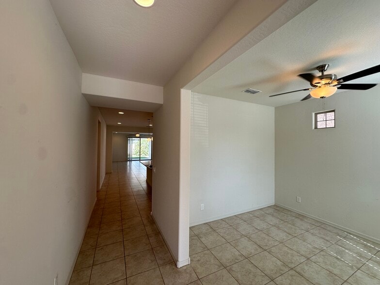 Building Photo - 5708 N 88th Ave