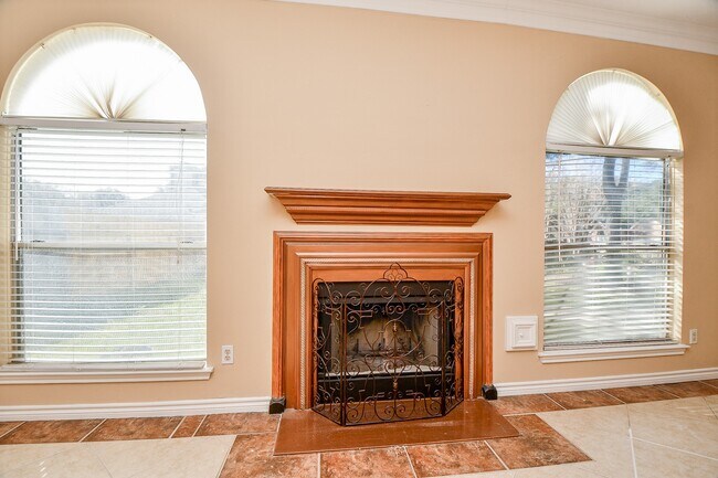 Building Photo - 21219 Flat Creek Ln