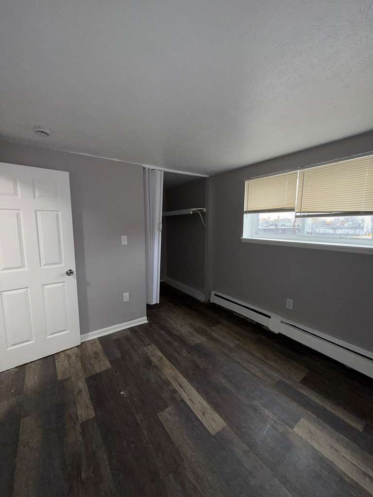 Building Photo - 13540 Superior Rd