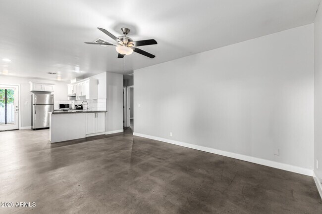 Building Photo - 3011 N 38th St