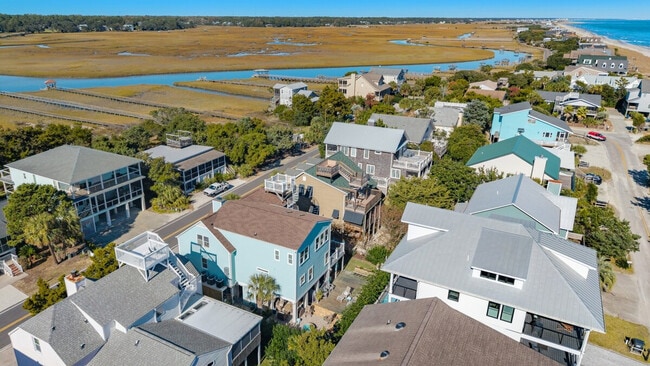 Building Photo - 601 Hazard St