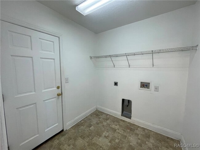 Building Photo - 3417 W Eunice St