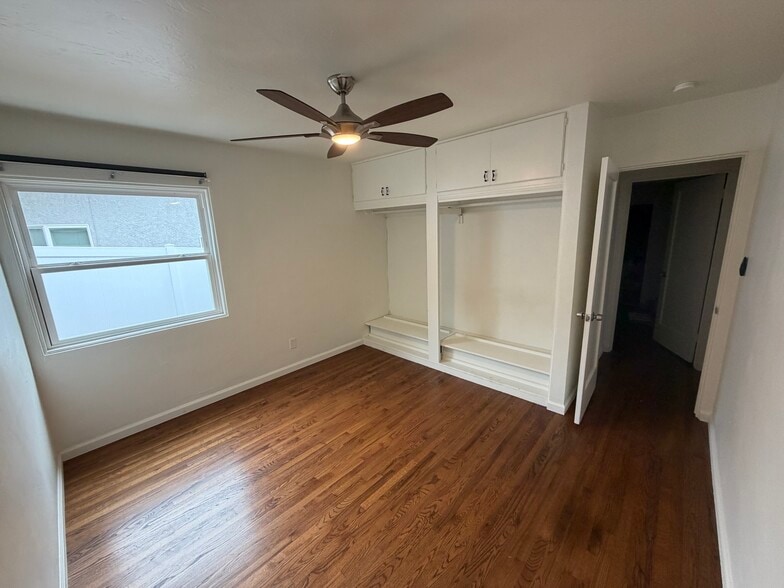 Building Photo - 4272 Harbinson Ave