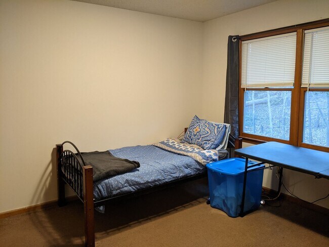 Building Photo - BRENT608