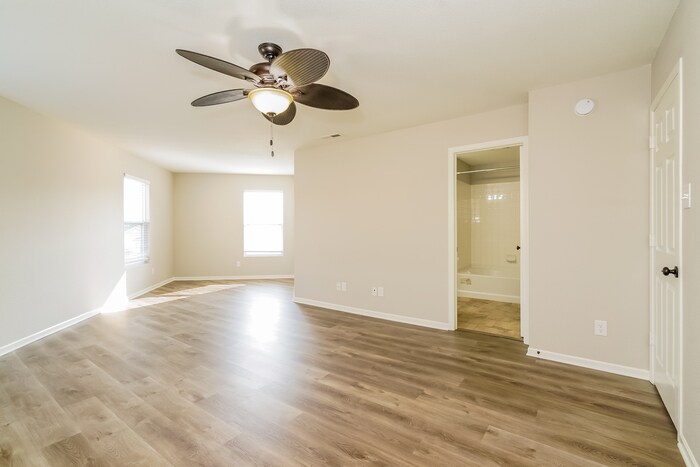 Building Photo - 3098 W Meadowbend Ln