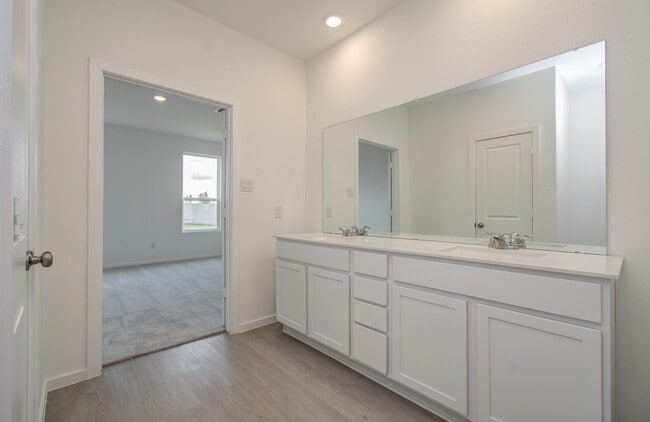 Building Photo - 26503 Foxtail Fern Dr