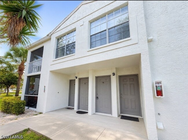Building Photo - 161 Santa Clara Dr