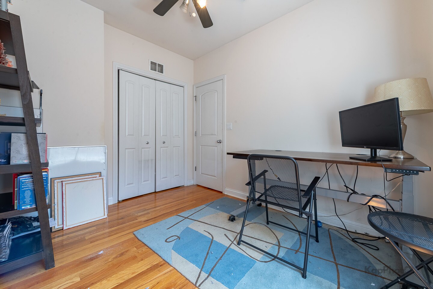 Building Photo - 1302 W Fillmore St