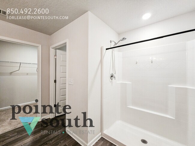 Building Photo - 5249 Peach Dr