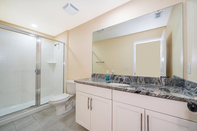 Building Photo - 1660 Tropical Palms Cir