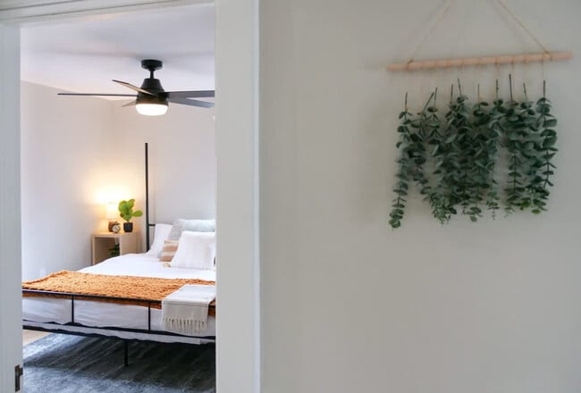 Building Photo - 713 Crosby St