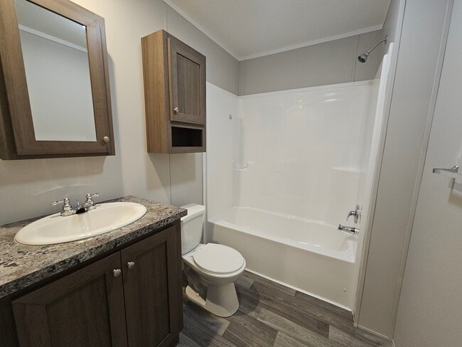 Building Photo - 2344 Dogwood St