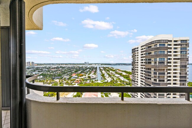 Building Photo - 4000 N Ocean Dr