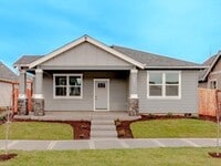 Building Photo - 3530 NE Hembree St