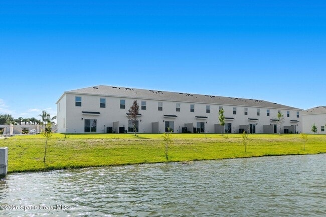 Building Photo - 9732 Venetian Sq