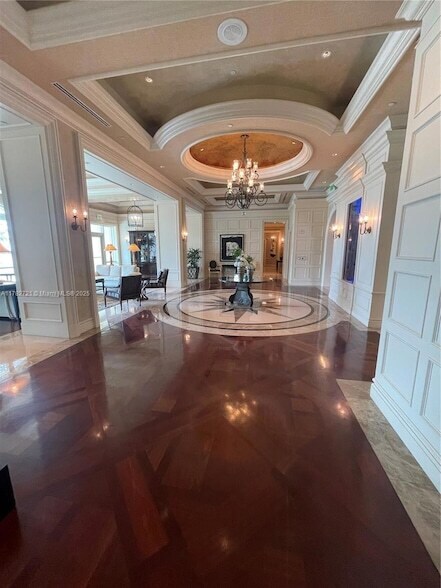 Building Photo - 16047 Collins Ave