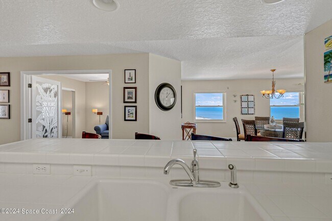 Building Photo - 2805 N Hwy A1A