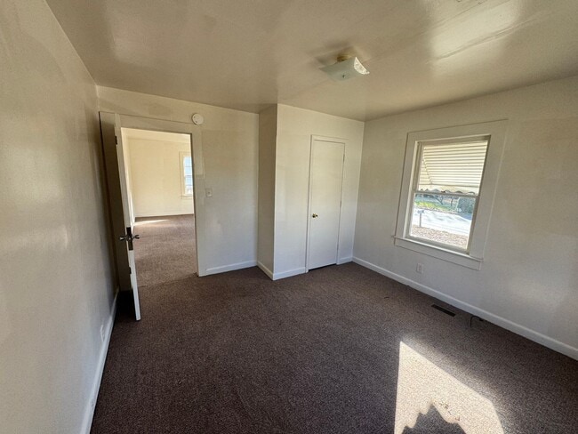 Building Photo - 2/1 in City of Shelby