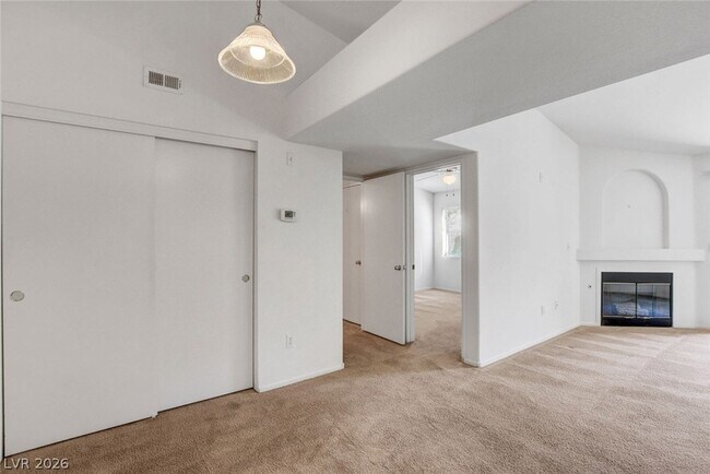 Building Photo - 7885 W Flamingo Rd