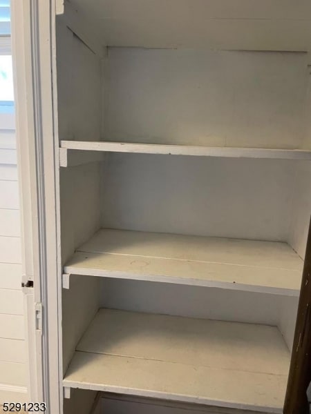 Building Photo - 150 Lincoln Ave