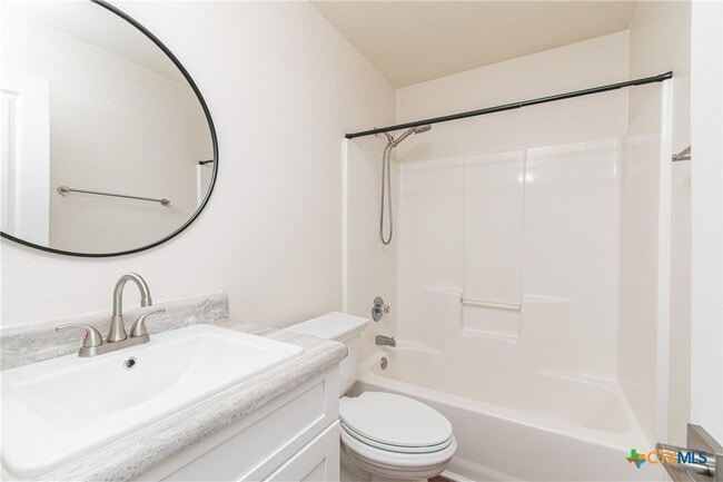 Building Photo - 304 Timber Ridge Dr