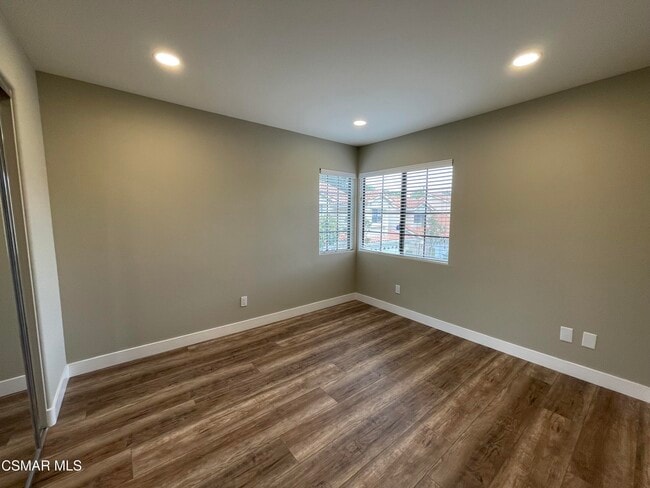 Building Photo - 429 Dante Way